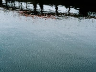 Abstract image representing calm breathing patterns.